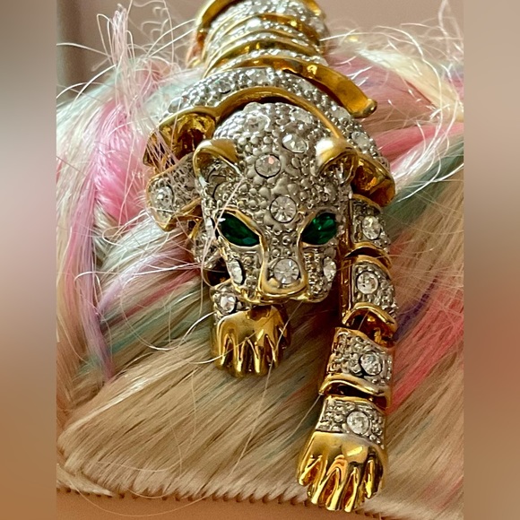 Glitzy, Sparkly Panther/Leopard Shoulder Brooch Eye Catcher! Over 7 inches long! - Picture 3 of 12